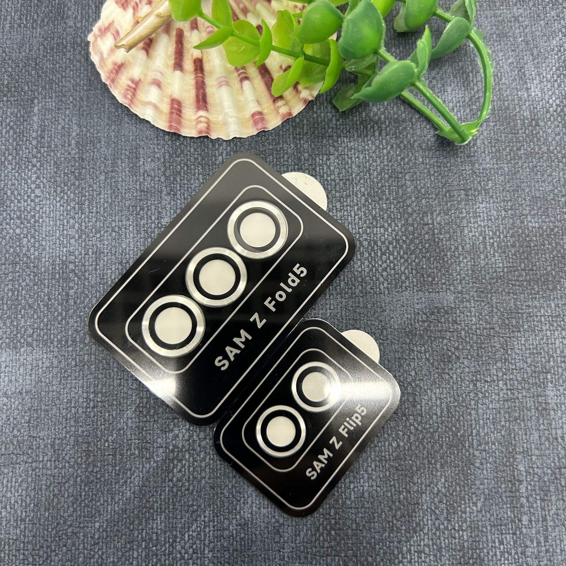 Argent [le prix est une bague à lentille unique]