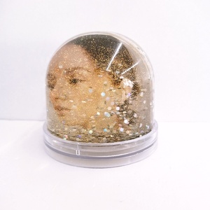 Cadre <span class=keywords><strong>photo</strong></span> carré en plastique à paillettes sur mesure, <span class=keywords><strong>effet</strong></span> boule de <span class=keywords><strong>neige</strong></span>, respectueux de l'environnement, sublimation de Noël - Product Image 5