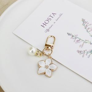 Customizable New Cross-border Sale Korean Style Simple Cute Girl Pear Flower Zinc Alloy Pendant Keychain <b>Bag</b> Small <b>Gift</b> Model - Product Image 2