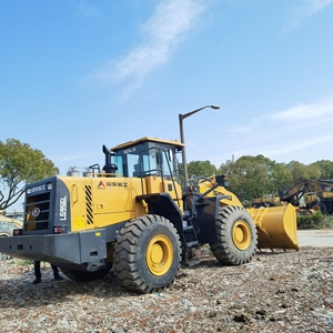 Cargadora de Ruedas Usada S DLG 956L L956F de 5 Toneladas, Cargadora Hidráulica de Trabajo Pesado, Fabricada en Japón, con Pocas Horas de Uso, Motor CAT - Product Image 6