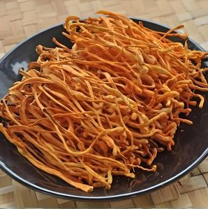 Toptan besin zengin kurutulmuş Cordyceps çiçekler saf doğal Yunnan Cordyceps çiçekler - Product Image 1