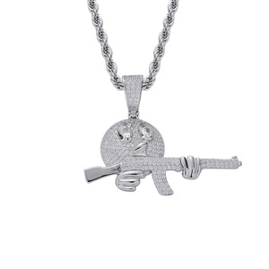 Pendentif personnalisé en forme de poignée de pistolet avec <span class=keywords><strong>emoji</strong></span> de dessin animé et zircon, collier hip hop - Product Image 2