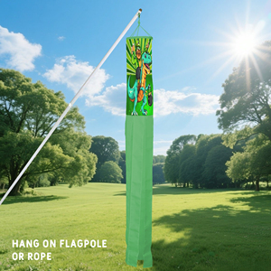 Décoration de jardin personnalisée pour la Fête de Saint Patrick : Décorations de jardin imprimées numériquement, chaussettes à vent volantes pour la cour, le jardin et la véranda - Product Image 4