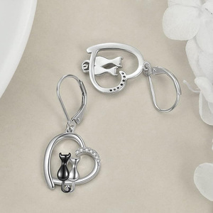 Orecchini pendenti a forma di cuore con silhouette di gatto per donna, gioielli alla moda scintillanti, idea regalo - Product Image 6