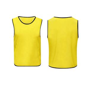 Adult Soccer Training Weste Tops Schnellt rocknende Polyester Lätzchen Atmungsaktive Team Training Lätzchen Benutzer definierte Sublimation Automat isiertes Schneiden - Product Image 4