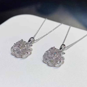 Collana con Ciondolo a Fiore in Cristallo per Donne, Catena Minimalista per Clavicola, Gioielli alla Moda - Product Image 3