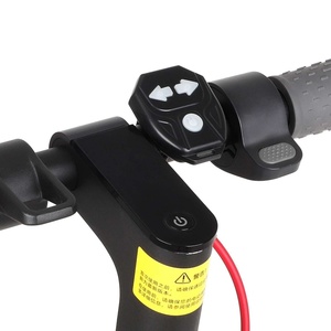 Juego de luces para scooter M365 1S Pro2 MI3 MAX G30, guardabarros trasero universal con clip para patinete eléctrico para adultos, luces de señalización de giro. - Product Image 4