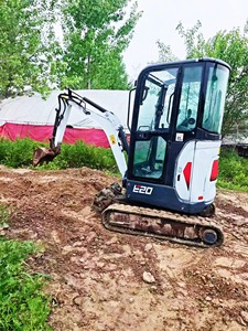 รถขุดขนาดเล็ก B CAT E20 คุณภาพสูงได้รับการรับรองมาตรฐาน CE พร้อมอุปกรณ์เสริมแบบ Auger และ Breaker ประสิทธิภาพเยี่ยม - Product Image 3