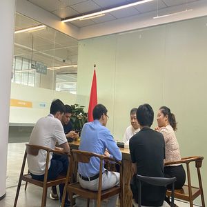 Camion à benne basculante électrique chinois Kama 55 kWh 90 kW 2 places 6 roues Capacité de charge de 1 à 10 tonnes Autonomie de 101 à 200 km - Product Image 6