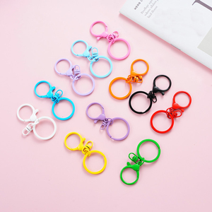 Gantungan Kunci plastik akrilik warna-warni kustom liontin Aksesori Gantungan Kunci kualitas tinggi membuat desain Anda sendiri - Product Image 3