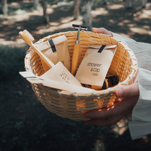 Kit dentaire de <span class=keywords><strong>brosse</strong></span> <span class=keywords><strong>à</strong></span> dents d'hôtel avec le <span class=keywords><strong>dentifrice</strong></span>, ensembles jetables d'agréments d'hôtel de style moderne - Product Image 1