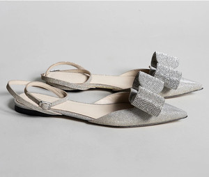 Vente directe d'usine marques de <span class=keywords><strong>luxe</strong></span> bout pointu <span class=keywords><strong>chaussures</strong></span> habillées à gros nœud <span class=keywords><strong>chaussures</strong></span> plates en cuir de satin pour femmes <span class=keywords><strong>chaussures</strong></span> escarpins - Product Image 5