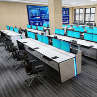 Bureau de salle de contrôle moderne avec gestion intégrée des câbles, hauteur réglable, modulaire, pour optimiser les flux de travail dans le contrôle du trafic gouvernemental