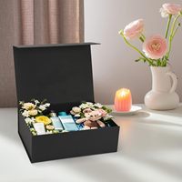Boîte cadeau en carton noir de luxe recyclable à faible MOQ avec fermeture magnétique
