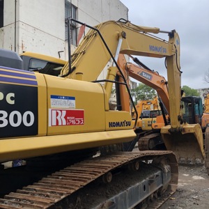 Excavadora usada KOMATSU de Japón, original de segunda mano, maquinaria hidráulica sobre orugas en buenas condiciones, excavadora en buen estado, de segunda mano - Product Image 3