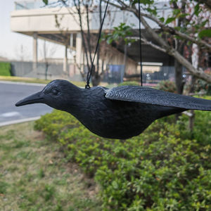 Señuelo de caza PE de plástico al mejor precio, cuervo volador para mantener alejados a <span class=keywords><strong>los</strong></span> pájaros, repelente disuasorio para jardín <span class=keywords><strong>y</strong></span> césped - Product Image 2