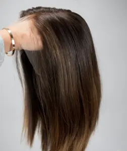 Nouvelle perruque en dentelle sans couture entièrement nouée à la main, cheveux européens Remy alignés sur les cuticules, blond foncé avec mèches, pour femmes souffrant de perte de cheveux - Product Image 1