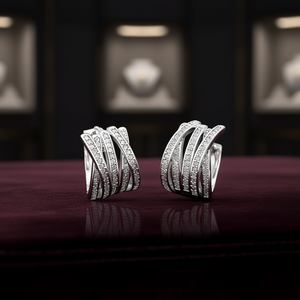 Orecchini a Cerchio Dorati E3265 con Cristalli e Strass, Design Geometrico di Lusso per Uso Quotidiano Femminile - Product Image 2