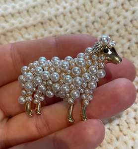 Cadeau souvenir élégant perles blanches mouton broches or mignon Animal <span class=keywords><strong>agneau</strong></span> épinglettes ferme bijoux Collection - Product Image 2