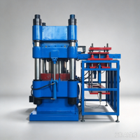 Machine de moulage par vulcanisation de caoutchouc silicone avec rail, navette, éjection automatique, convoyeur de rejet et ligne d'assemblage automatisée