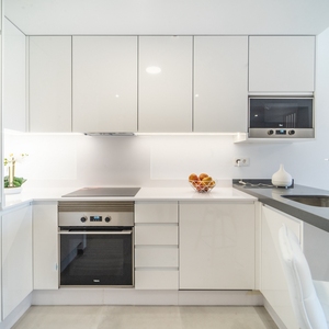 Blanco hoja plana <span class=keywords><strong>de</strong></span> laca <span class=keywords><strong>de</strong></span> alto brillo a medida montado gabinete <span class=keywords><strong>de</strong></span> cocina - Product Image 2