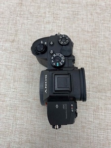 Appareil photo hybride Sony Alpha <span class=keywords><strong>7R</strong></span> <span class=keywords><strong>IV</strong></span> haute performance, 60,2 MP, enregistrement vidéo 4K, style reflex - Product Image 2