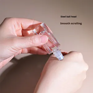 3ml 5ml 6ml 30ml Mini Doldurulabilir Parfüm Roll-on Şişesi Ahşap Kapaklı Roller Toplu Esansiyel Yağ Taşınabilir Kozmetik Boş Cam Şişe - Product Image 3
