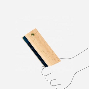 Armónica de Madera para Niños, Mini Armónica <span class=keywords><strong>Musical</strong></span>, Varios Estilos, Diseño de Dibujos Animados, Venta Caliente de Fábrica, Juguetes de Madera al por Mayor de 13 cm - Product Image 3