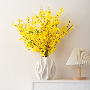 Vase en céramique blanc givré <span class=keywords><strong>moderne</strong></span> Vase à fleurs simple de style nordique pour la chambre à coucher Décoration de la maison Design <span class=keywords><strong>rustique</strong></span> Art déco - Product Image 2