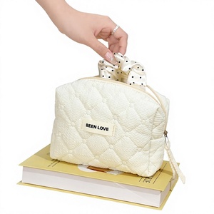 Bolsa de Maquillaje Impermeable de Poliéster de Gran Capacidad con Asa Suave, Estuche Portátil para Guardar Cosméticos, para Viajes y Artículos de Belleza - Product Image 2