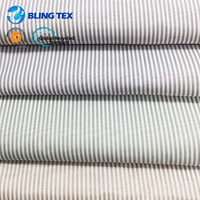 Tissu 100% polyester prêt à être expédié, style rayé, imprimé teint en fil, pour robes, sacs, doublures, textiles de maison, vêtements.