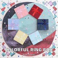 Caja de Joyería Cuadrada de Cartón Duro con Forro de Esponja Colorida Personalizada, Caja de Regalo de Alta Gama con Cinta