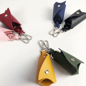 Porte-clés pendentif DIY en cuir PU personnalisé avec logo, multifonctionnel, fait main, pour sac de voiture, en forme de coupe-vent, disponible en plusieurs couleurs - Product Image 2