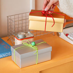 Caja de papel de lujo personalizada, caja de papel de tarjeta de oro y plata con tablero de división de labios para galletas, caja de embalaje de dulces con su propio logotipo - Product Image 3