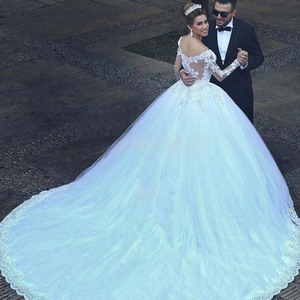 S103A New Fashion High Quality Wholesale Sexy Customize Bride Gown Wedding <b>Dress</b> - Product Image 1