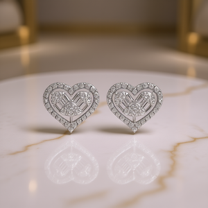 Boucles d'oreilles en or blanc E4818 avec diamants taille cœur, style romantique pour femme, diamants naturels couleur D - Product Image 2