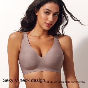 Seamless Adhesive Wire Free Breathable Deep V Bra for Plus Size Women with Adjusted Straps and Big Chest Support - Product Image 2