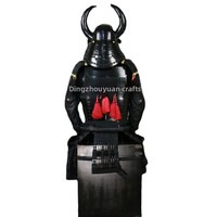 Casque de samouraï moderne en corne de boeuf noir, fait main en fer, équipement de combat portable, accessoires de cinéma et de télévision, pour restaurants, objet de collection
