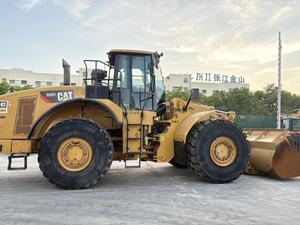 Chargeuse sur pneus Caterpillar 980H d'occasion avec moteur, pompe et alternateur - Bon état de fonctionnement - Product Image 4