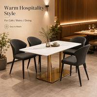 Tables et chaises de restaurant, ensemble de salle à manger avec plateau en pierre frittée, base en colonne dorée et sièges rembourrés pour bistrot et café