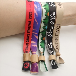 Bracelets à serrure baril pas cher <span class=keywords><strong>bracelet</strong></span> <span class=keywords><strong>bracelet</strong></span> en <span class=keywords><strong>tissu</strong></span> de <span class=keywords><strong>festival</strong></span> personnalisé avec serrure en bambou recyclé - Product Image 2