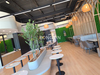 Décoration intérieure moderne pour café commercial, ensemble table et chaises sur mesure pour restaurant et café, design de mobilier de café tendance et personnalisé