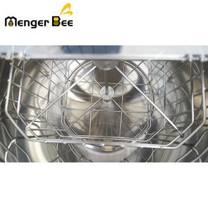 Extracteur de miel automatique Menger Bee à moteur électrique en acier inoxydable 4 cadres, conception auto-inversante, 140W 220V/110V, pour le marché américain - Product Image 6