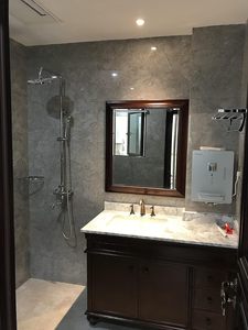 Tuyau de douche flexible en acier inoxydable 304 électroplaqué de 1,5 mètre avec écrou en laiton, finition chromée moderne pour salle de bain, garantie 3 ans - Product Image 6