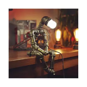 Creative Industrial Steampunk Wrought Iron Robot Table Lamp Retro Robot Water Pipe Desk Lamp Bar Restaurant Cafe Decoration