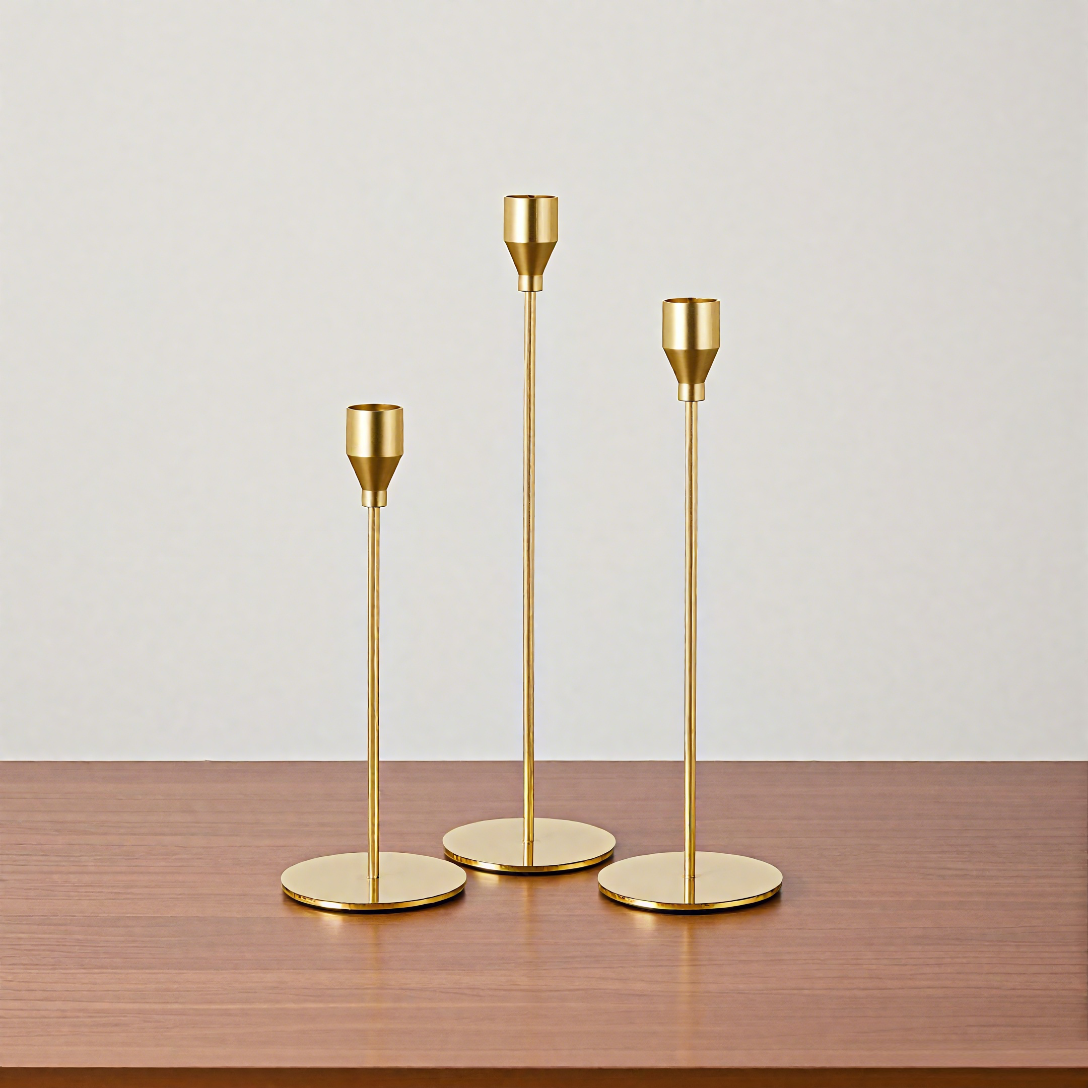 Set Di 3 Portacandele In Ferro Dorato Vintage - Altezze Diverse Per Matrimonio, Cena, Centrotavola - Regalo Decorativo
