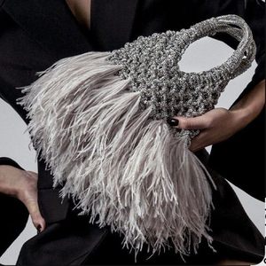 Pochette unisexe haut de gamme en strass et plumes, tissée à la main, avec fermeture ouverte, forme boulette, idéale pour les soirées et les danses - Product Image 1