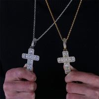Collier Pendentif Croix Plaqué Or Sertie de Zircons Baguette, Chaîne Corde Hip Hop, Bijou Religieux pour Hommes