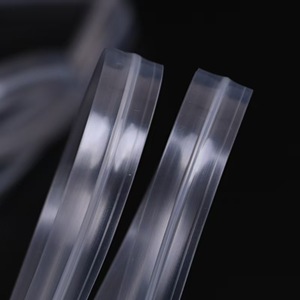 Vente en gros de bandes de <span class=keywords><strong>fermeture</strong></span> <span class=keywords><strong>éclair</strong></span> en PE PP, boucles transparentes concave-convexe, bandes de <span class=keywords><strong>fermeture</strong></span> <span class=keywords><strong>éclair</strong></span> en plastique, fermetures <span class=keywords><strong>éclair</strong></span> auto-scellantes à clipser - Product Image 3