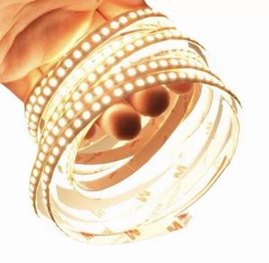 Bande lumineuse LED SMD 2835 120LEDs/M 5M Flexible Étanche DC 12V/24V Haute Luminosité pour Décoration Intérieure - Product Image 2